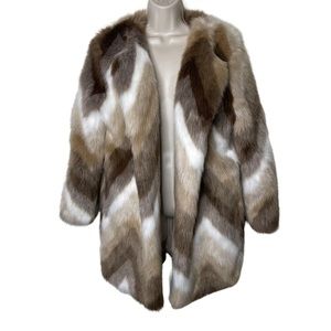 Melody Faux Fur Chevron print coat sz S/M